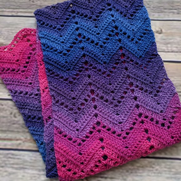 Wool Scarf in Hot Pink, Blue and Purple Chevron - Picture 4 of 5